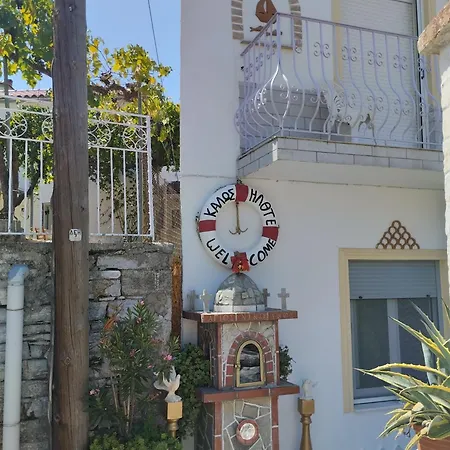 Anna Holiday home Trikeri